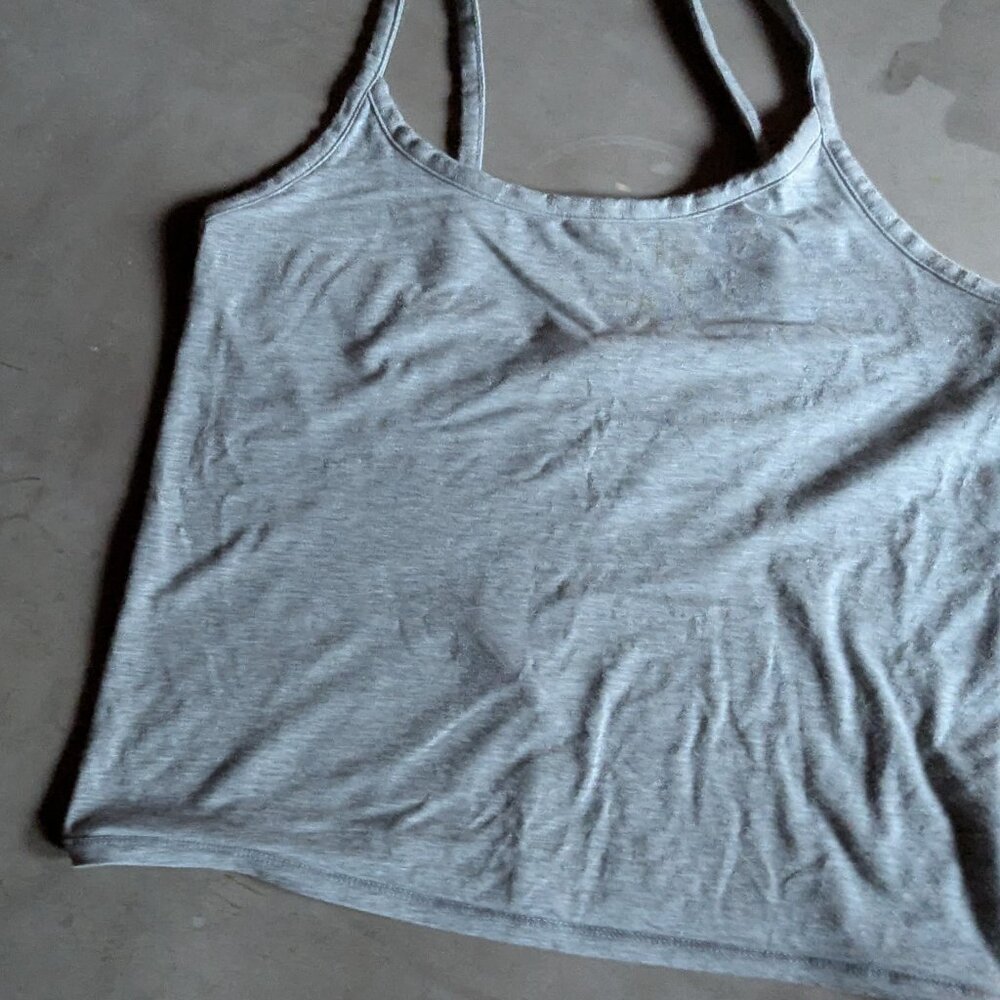Everlane The Supima® Form Spaghetti Strap Cami | M / Mid Heather Grey - Picture 6 of 16